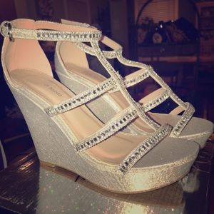 💎Top Moda Sparkly Wedges 💎